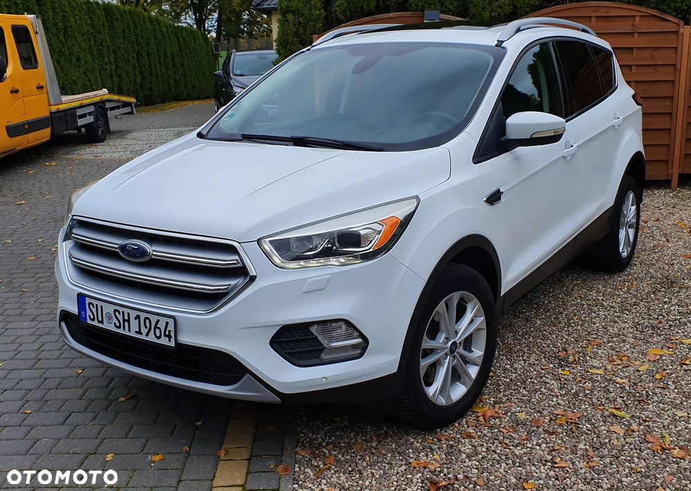 Ford Kuga 2.0 TDCi 2x4 Titanium - 6