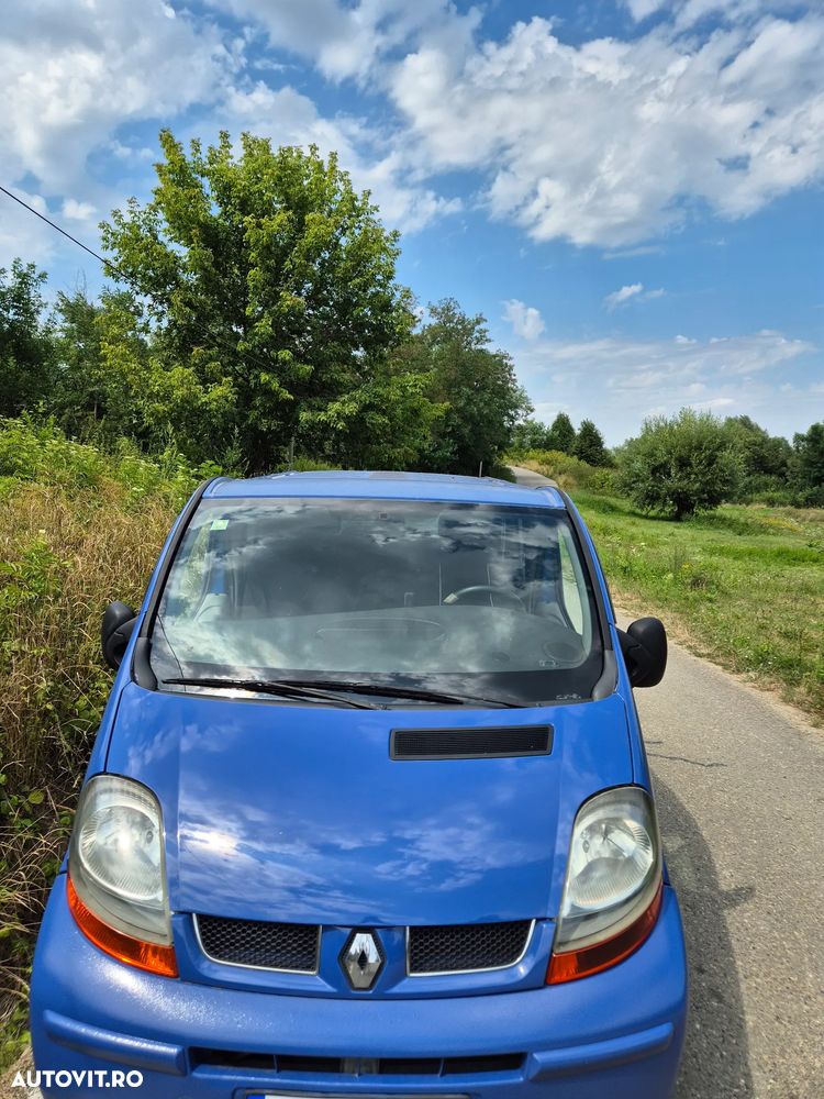 Renault Trafic 2004 photo 3