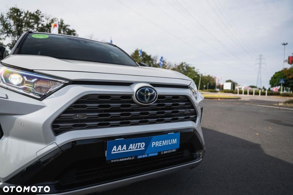 Toyota RAV4 - 8