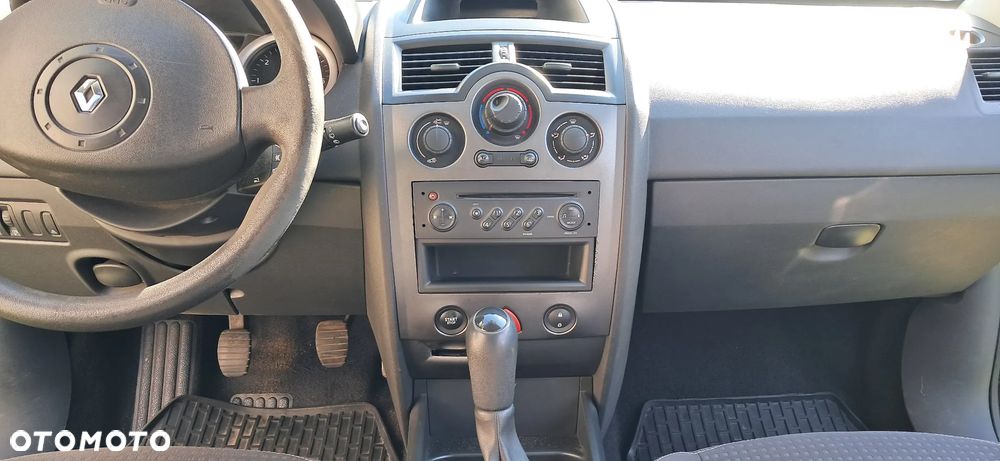 Renault Megane 1.4 16V Authentique - 17