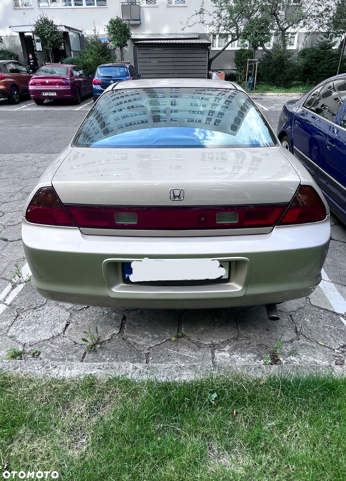 Honda Accord 2.0i ES - 4