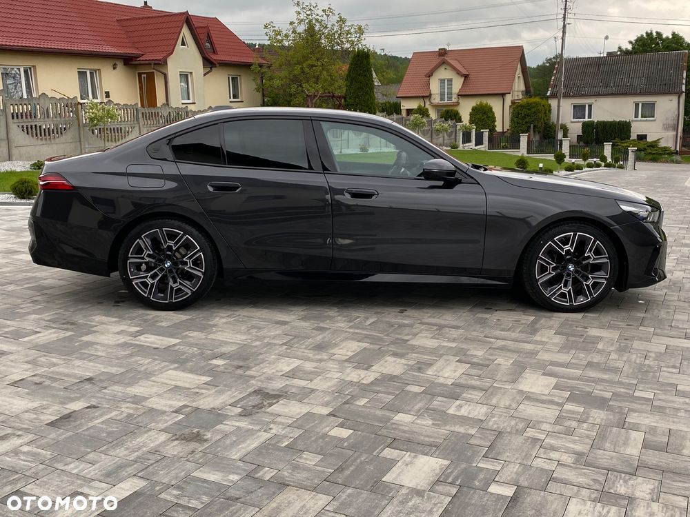 BMW Seria 5 520d xDrive - 7