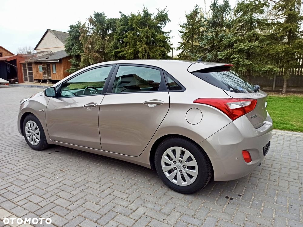 Hyundai i30 1.6 CRDi Comfort - 4