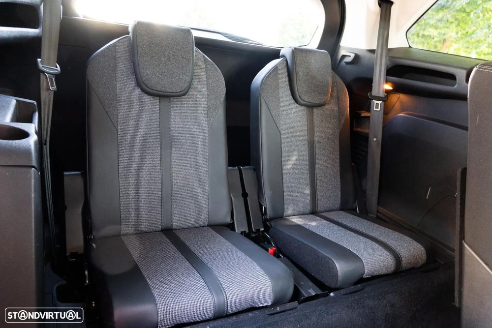 Peugeot 5008 1.5 BlueHDi Allure - 42