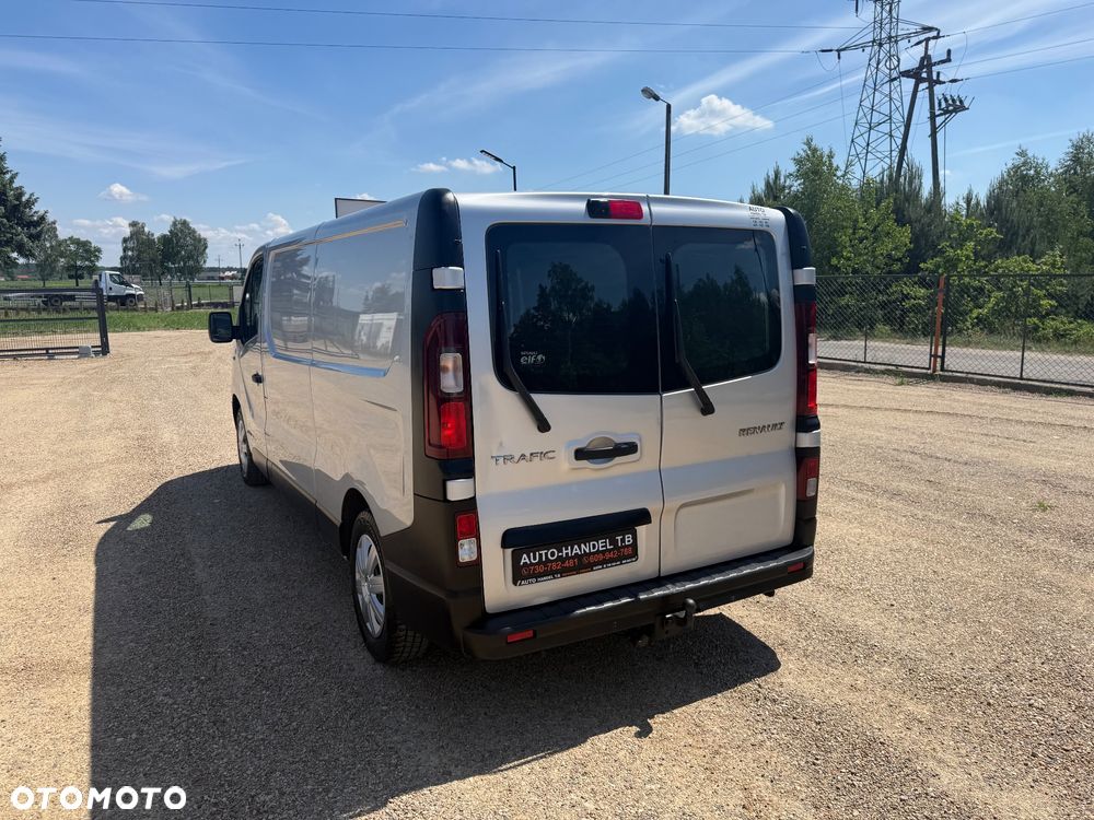 Renault Trafic - 11