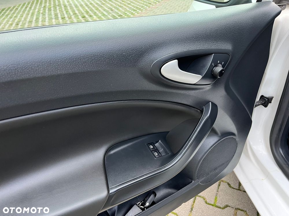 Seat Ibiza SC 1.6 16V DSG Style - 15