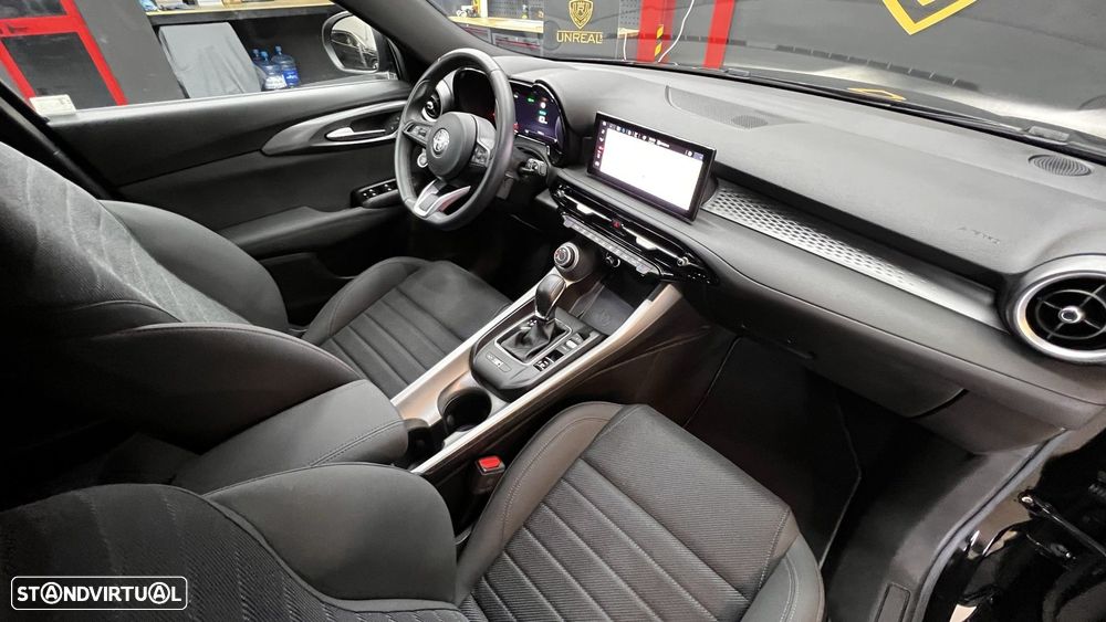 Alfa Romeo Tonale 1.5 Hybrid Sprint — fotografia 6