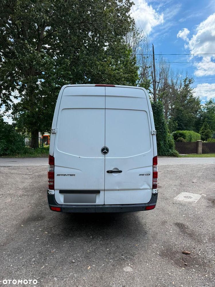 Mercedes-Benz SPRINTER - 6