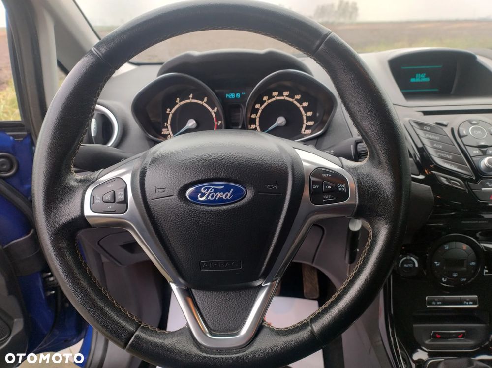 Ford Fiesta 1.0 EcoBoost Titanium - 12