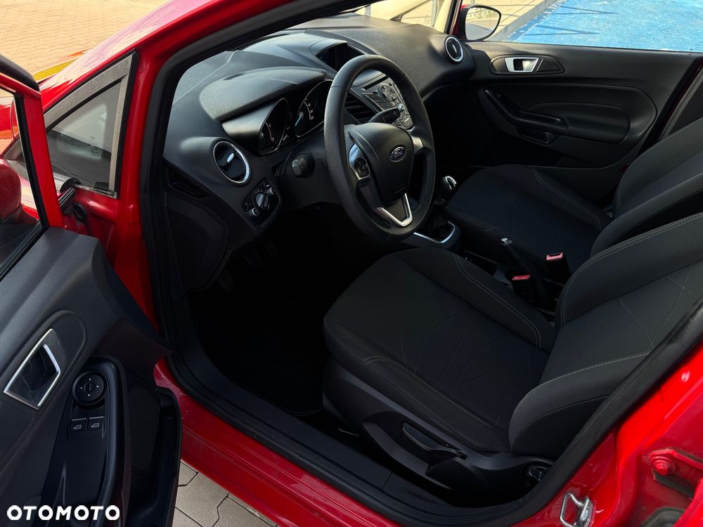 Ford Fiesta - 24