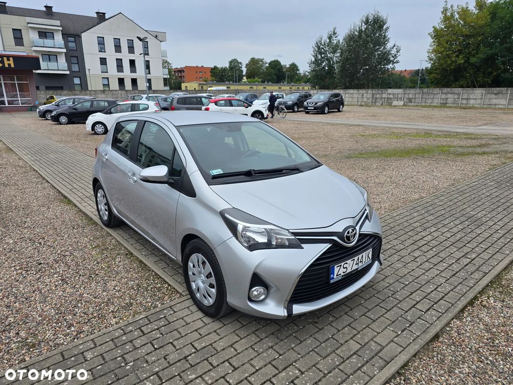 Toyota Yaris 1.33 Premium EU6 - 4