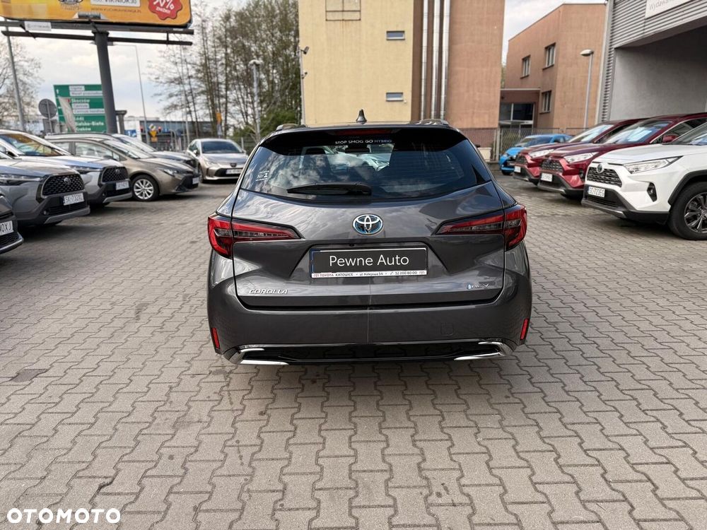 Toyota Corolla 1.8 Hybrid Comfort - 4