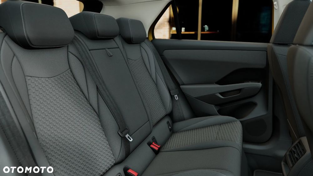 Volkswagen T-Roc 1.5 eTSI Life DSG - 14