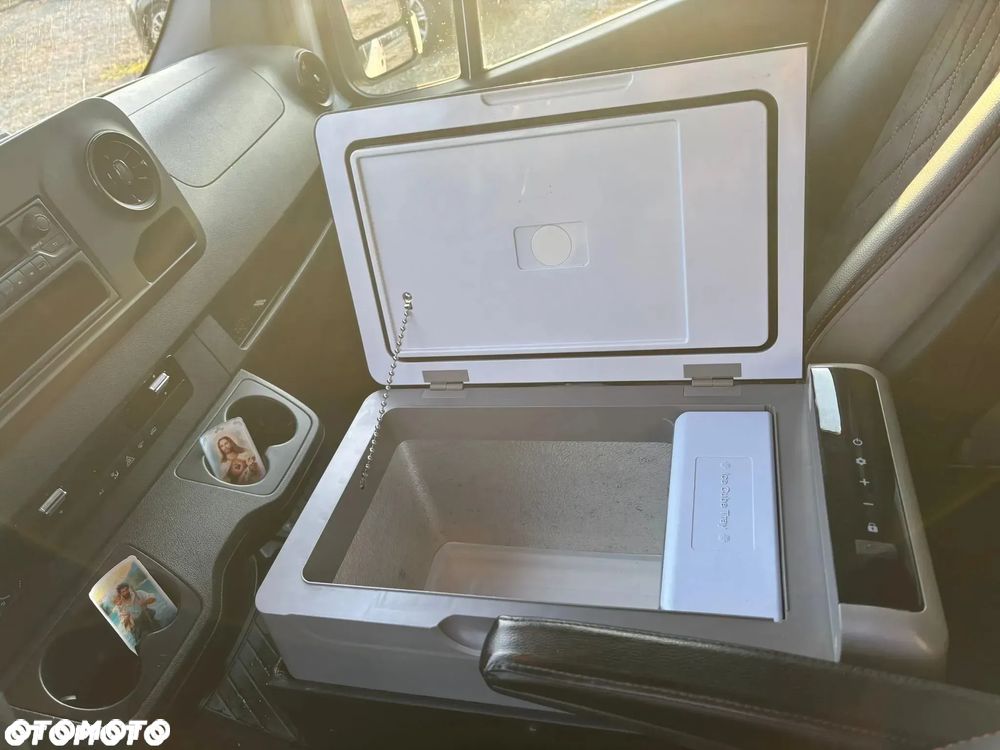 Mercedes-Benz Sprinter - 15