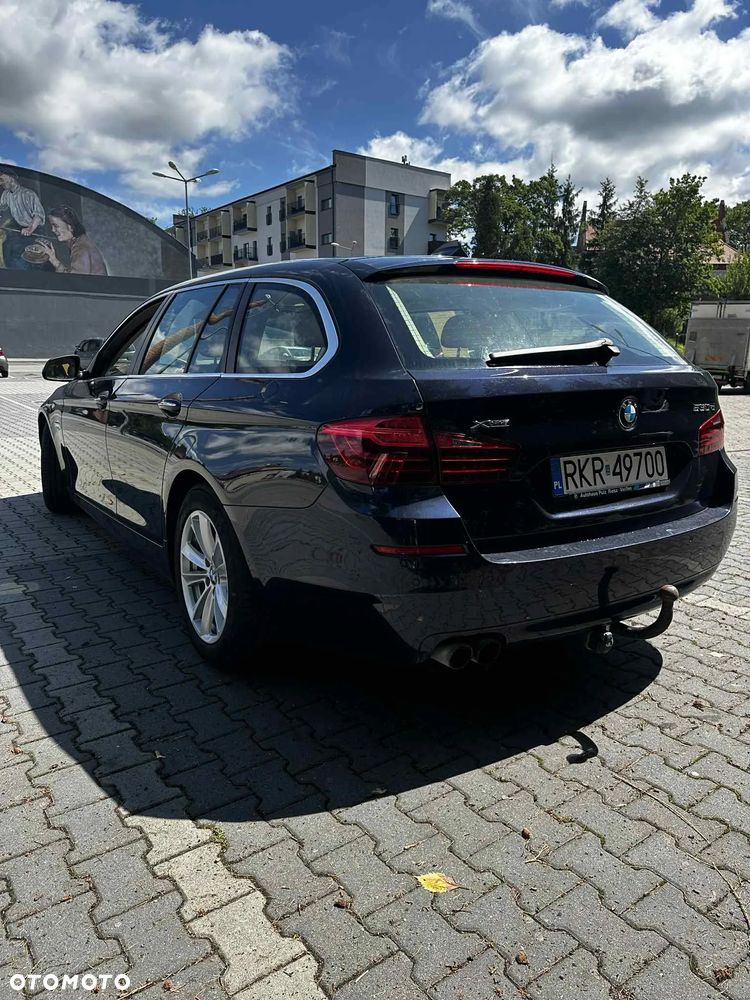 BMW Seria 5 530d xDrive - 6