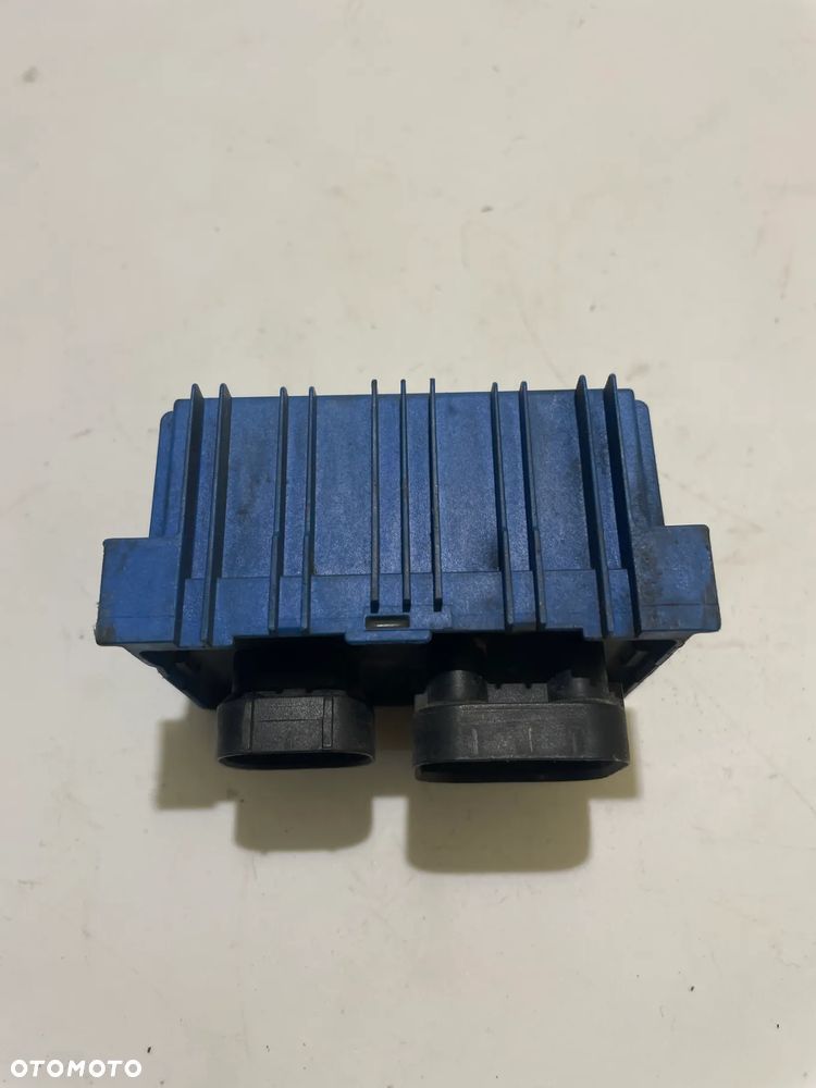 STEROWNIK PRZEKAZNIK SWIEC ZAROWYCH OPEL CORSA D 55557760 - 1