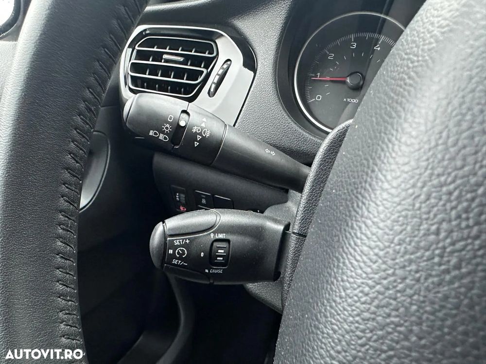 Peugeot 301 1.5 BlueHDI FAP Allure - 11