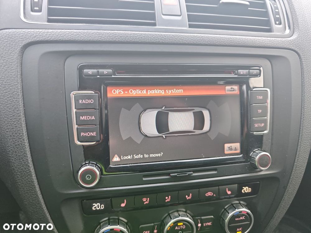 Volkswagen Jetta 1.6 TDI Trendline - 6