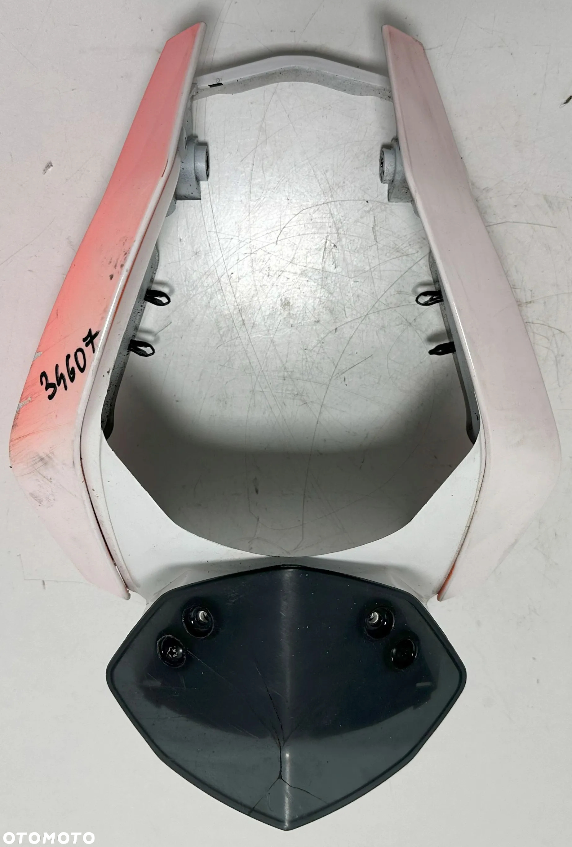 KTM Duke 125 Pokrywa zbiornika Owiewka - 7