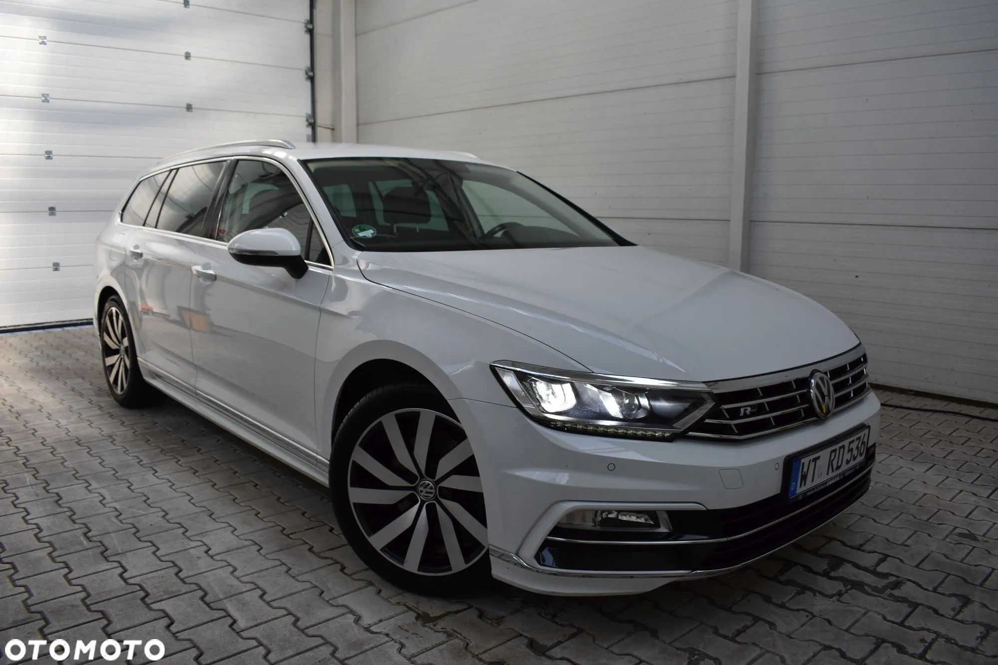 Volkswagen Passat 1.4 TSI BMT ACT Highline - 1