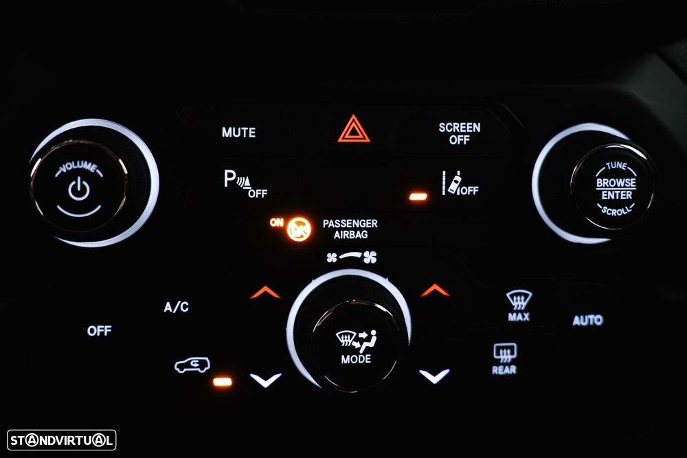 Jeep Renegade - 30