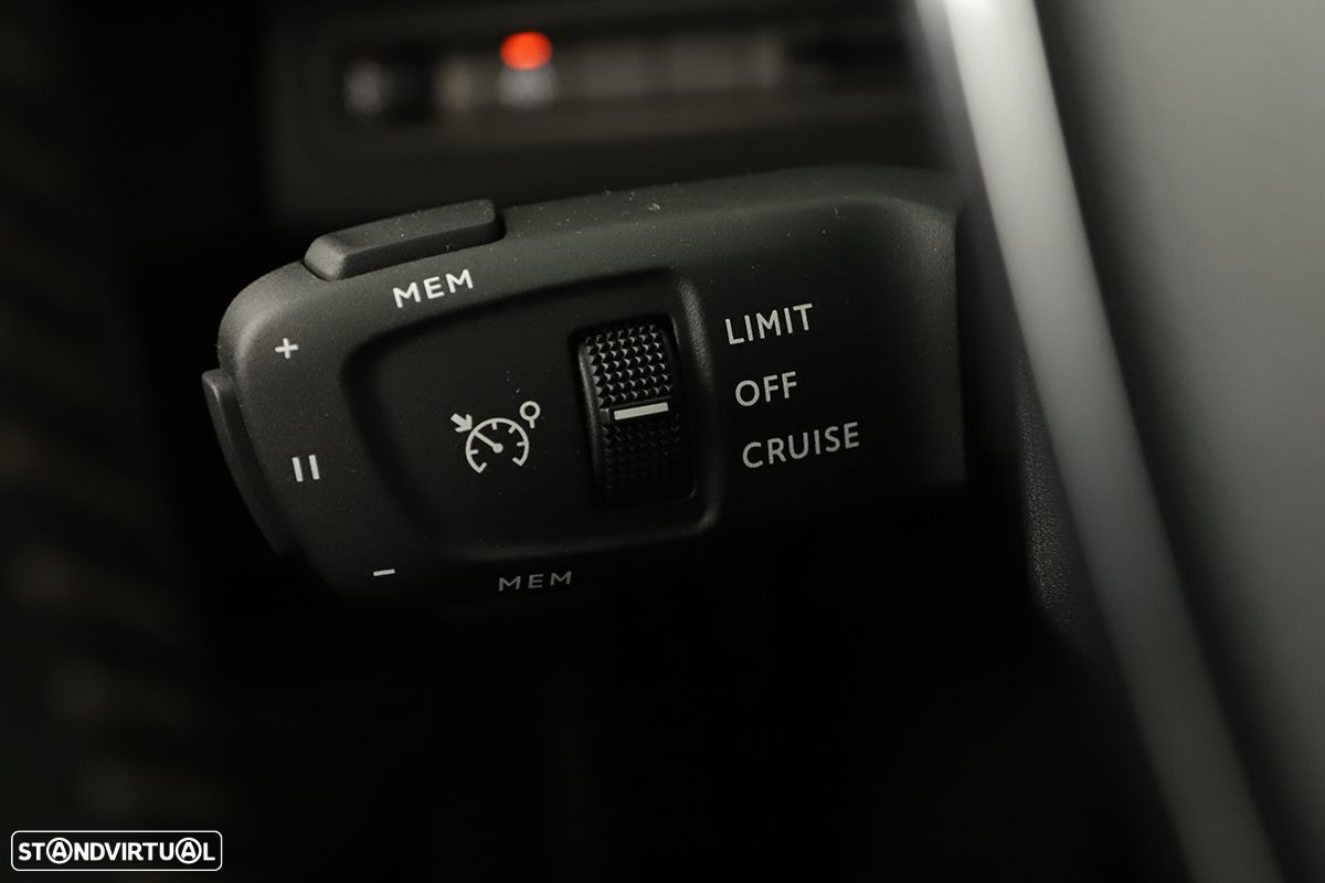 Peugeot 3008 1.2 PureTech Allure Pack - 18