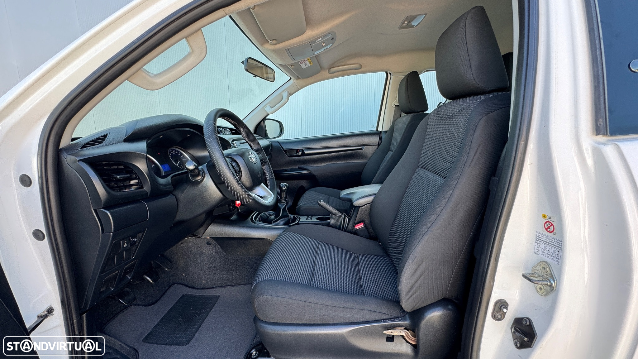 Toyota Hilux 2.4 D-4D 4X4 cabine extra - 35
