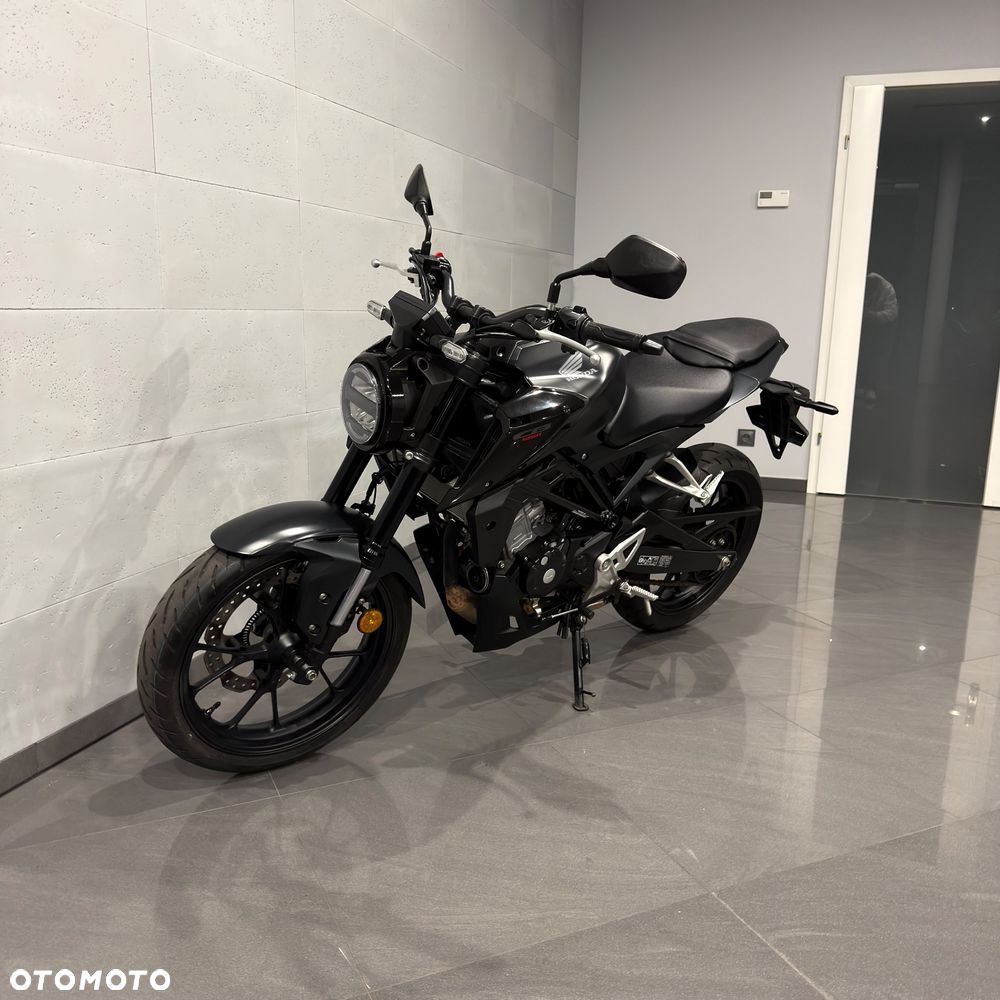 Honda CB - 8