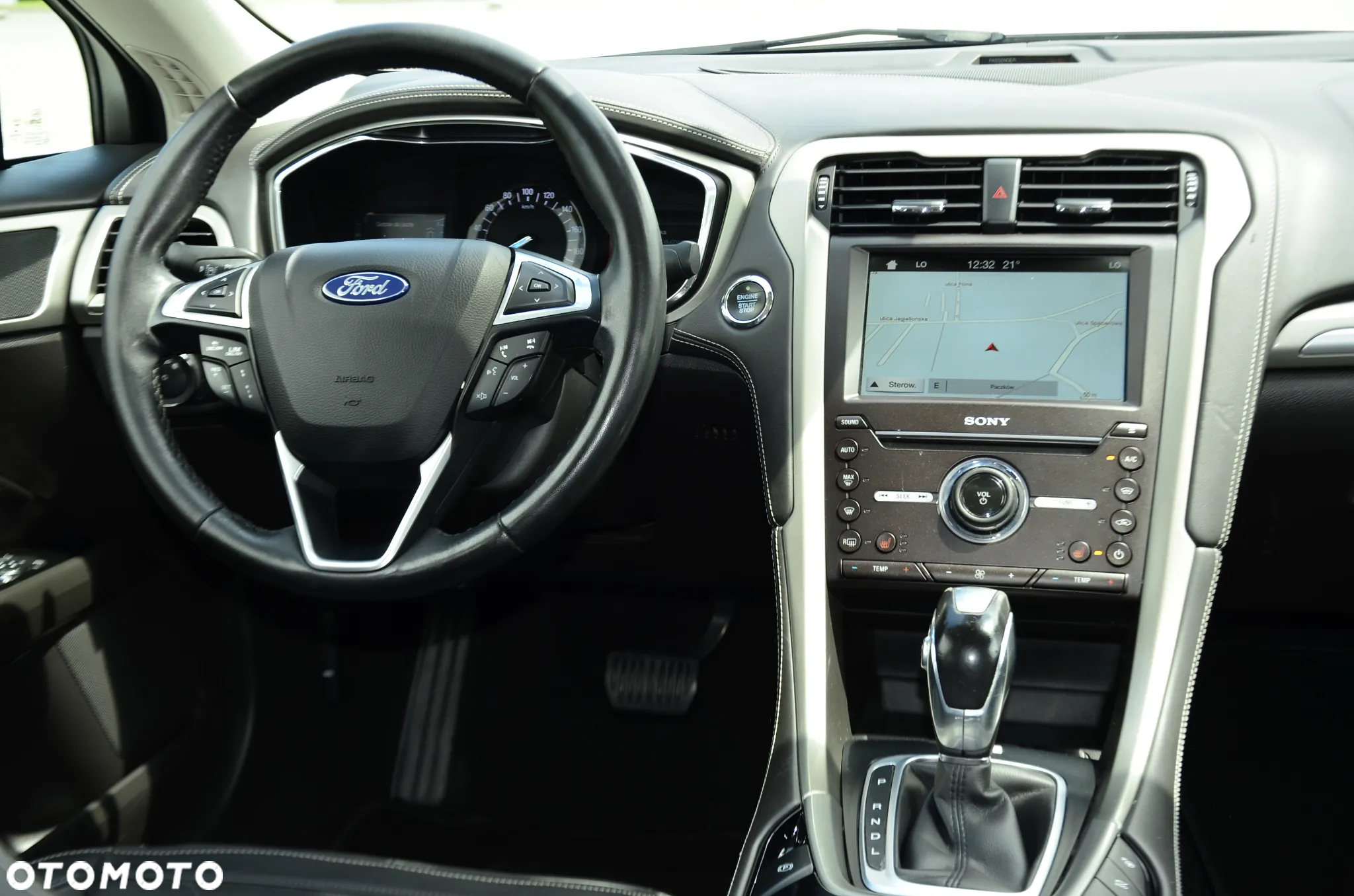 Ford Mondeo Vignale 2.0 Hybrid - 23