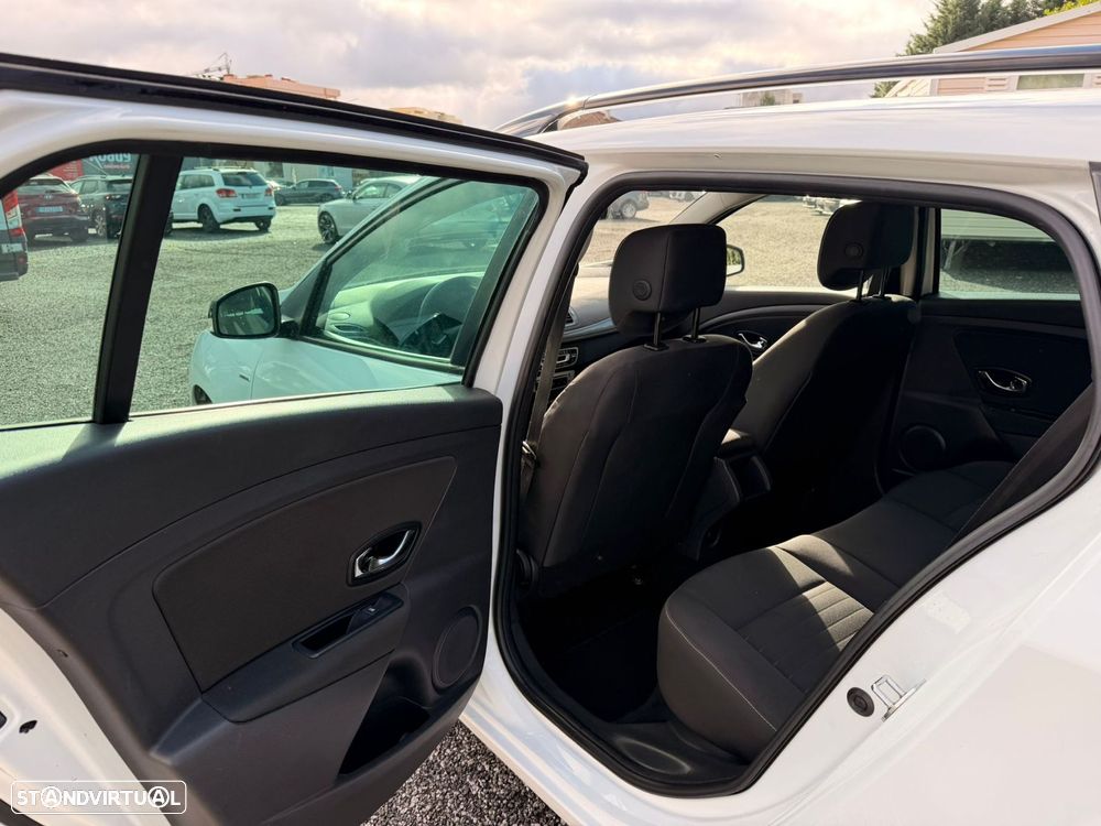 Renault Mégane Sport Tourer 1.5 dCi Limited - 14