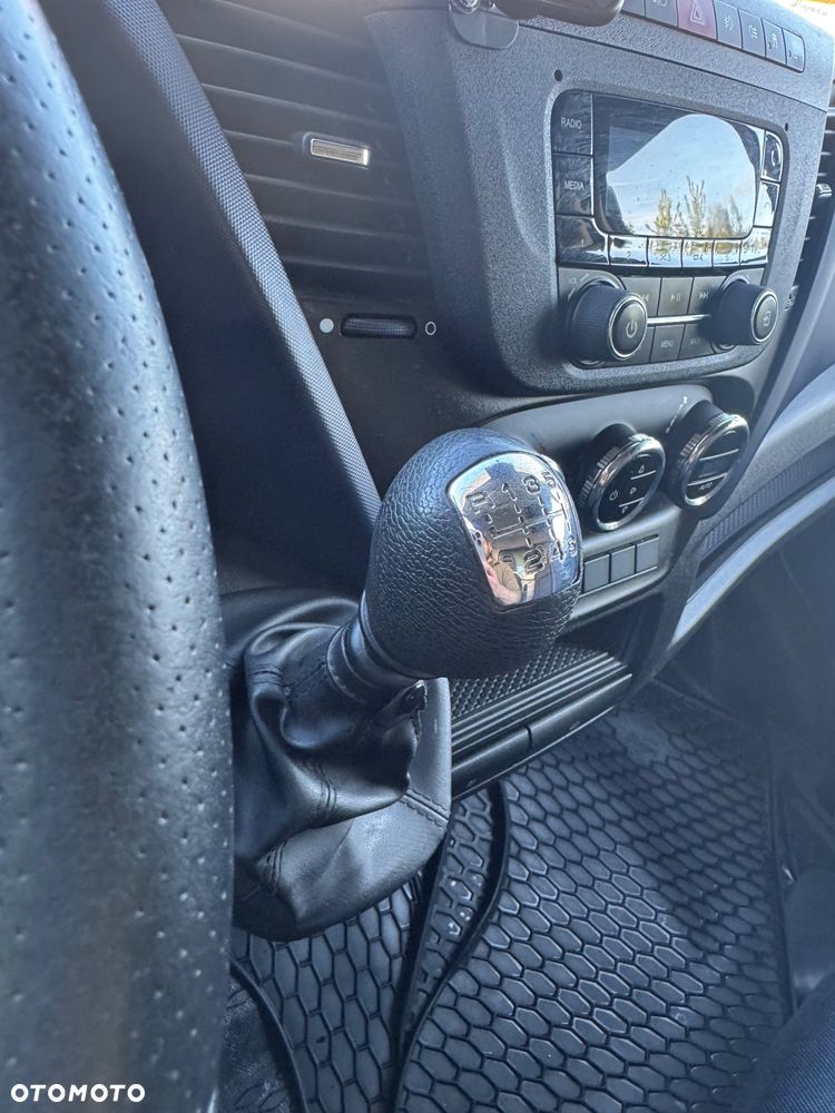 Iveco 35S18 - 19