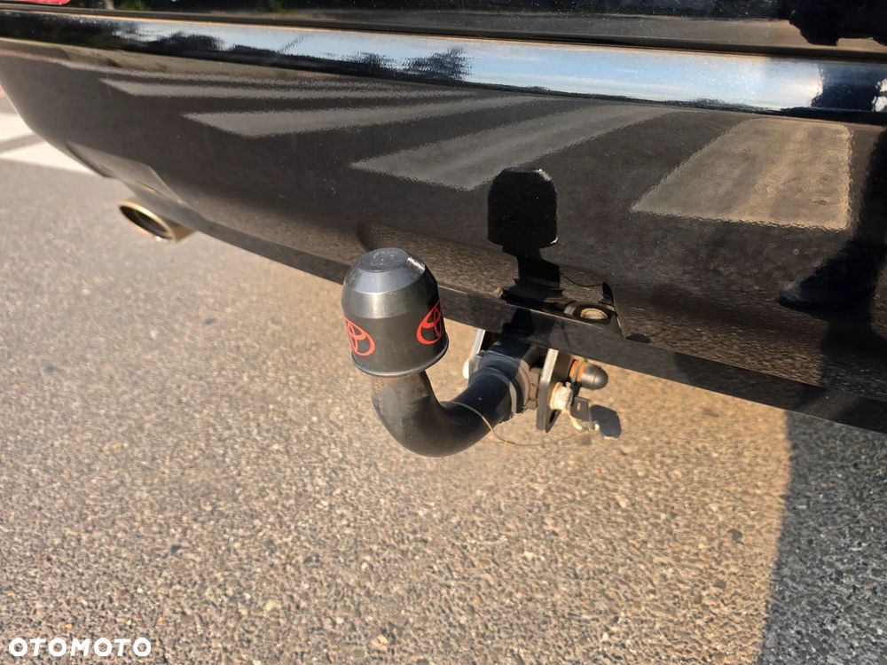 Toyota RAV4 2.5 Hybrid Black Edition by JBL 4x4 - 36