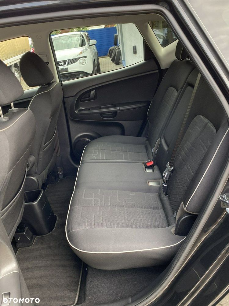 Kia Venga - 14