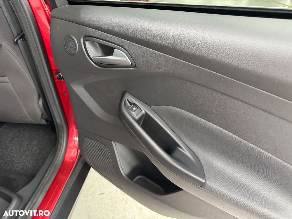 FORD Focus 2012 — imagine 21
