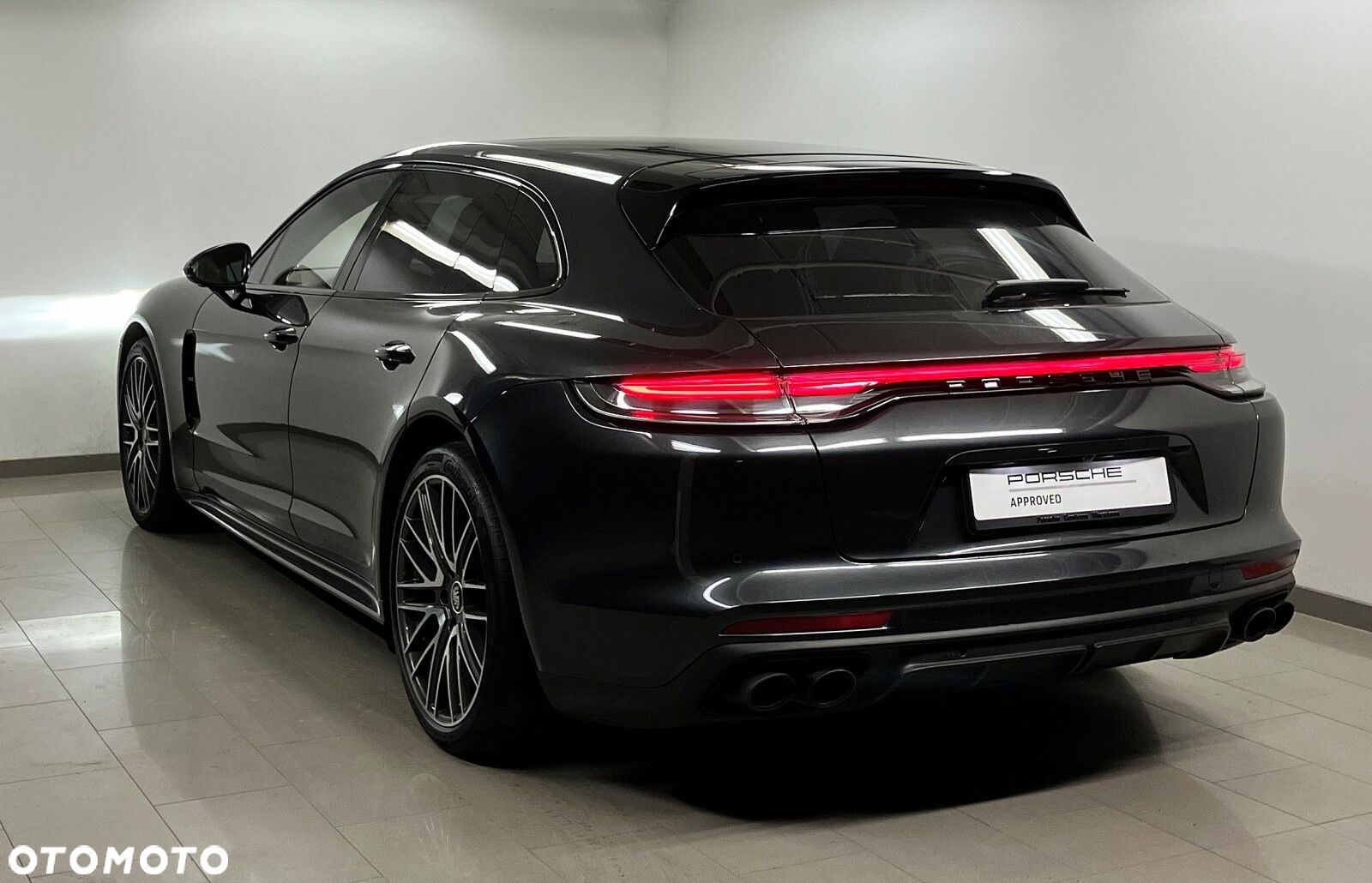 Porsche Panamera - 6