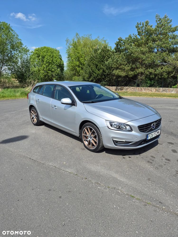 Volvo V60 D2 Drive-E Dynamic Edition (Kinetic) - 6