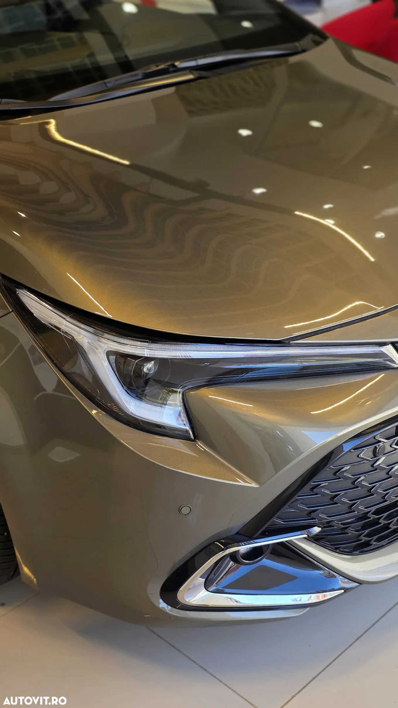 Toyota Corolla 1.8 HSD Dynamic - 2