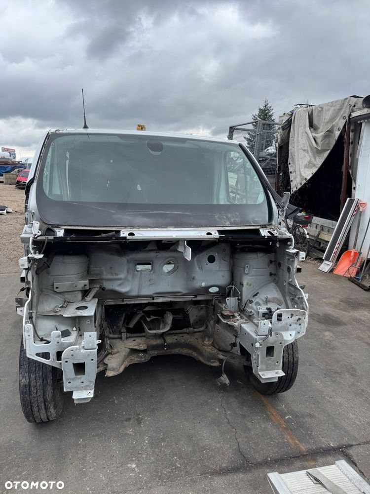 Trafic III IV Vivaro B 2,0DCI 19-23 karoseria bok dach podłużnice LONG - 9