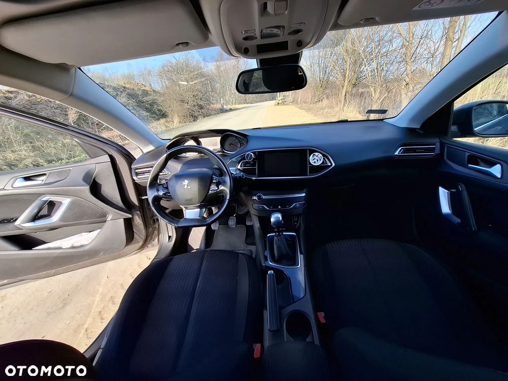 Peugeot 308 1.2 PureTech Active S&S - 11