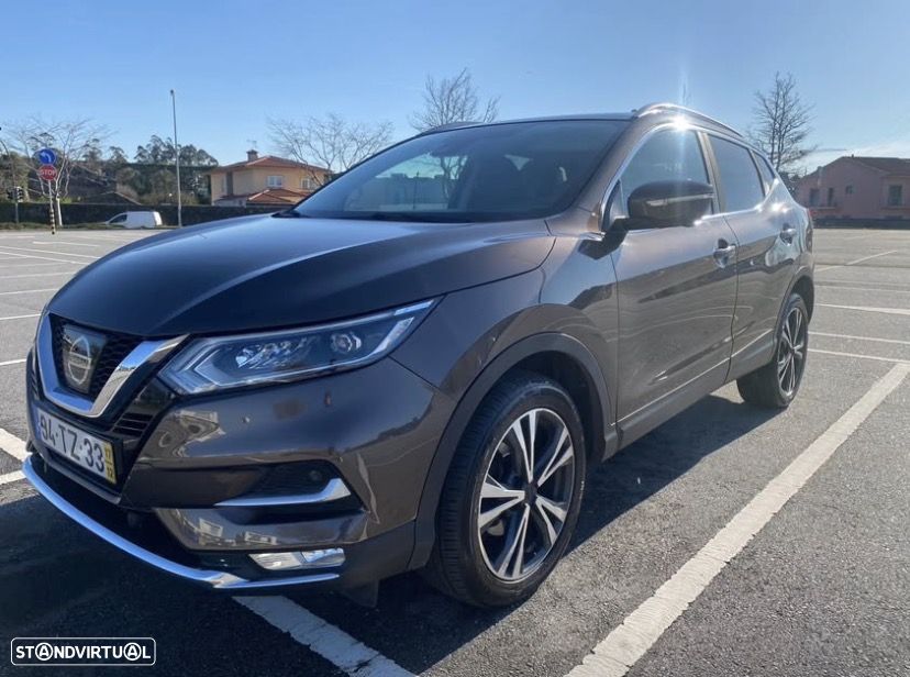 Nissan Qashqai 1.5 dCi N-Connecta Led - 2