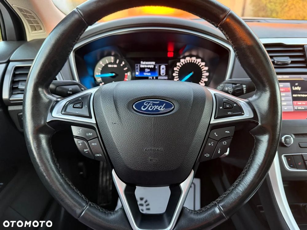 Ford Mondeo 2.0 TDCi Ambiente - 21