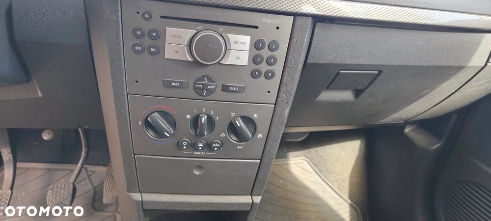 Opel Meriva 1.4 - 13