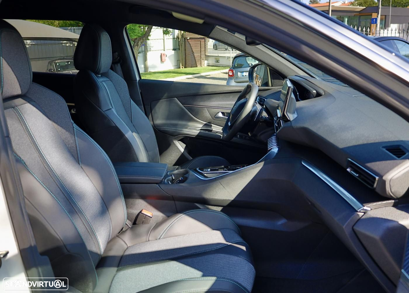 Peugeot 5008 1.5 BlueHDi Allure EAT8 - 5