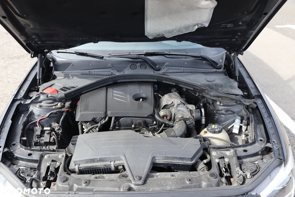 BMW Seria 1 114i - 39