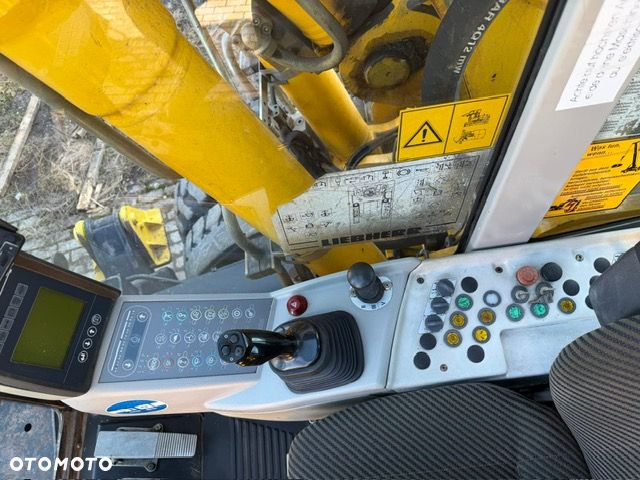 Liebherr A 900 C ZW - 11