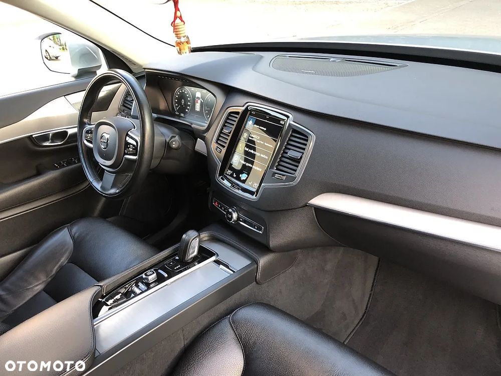 Volvo XC 90 B5 D AWD Momentum 7os - 35