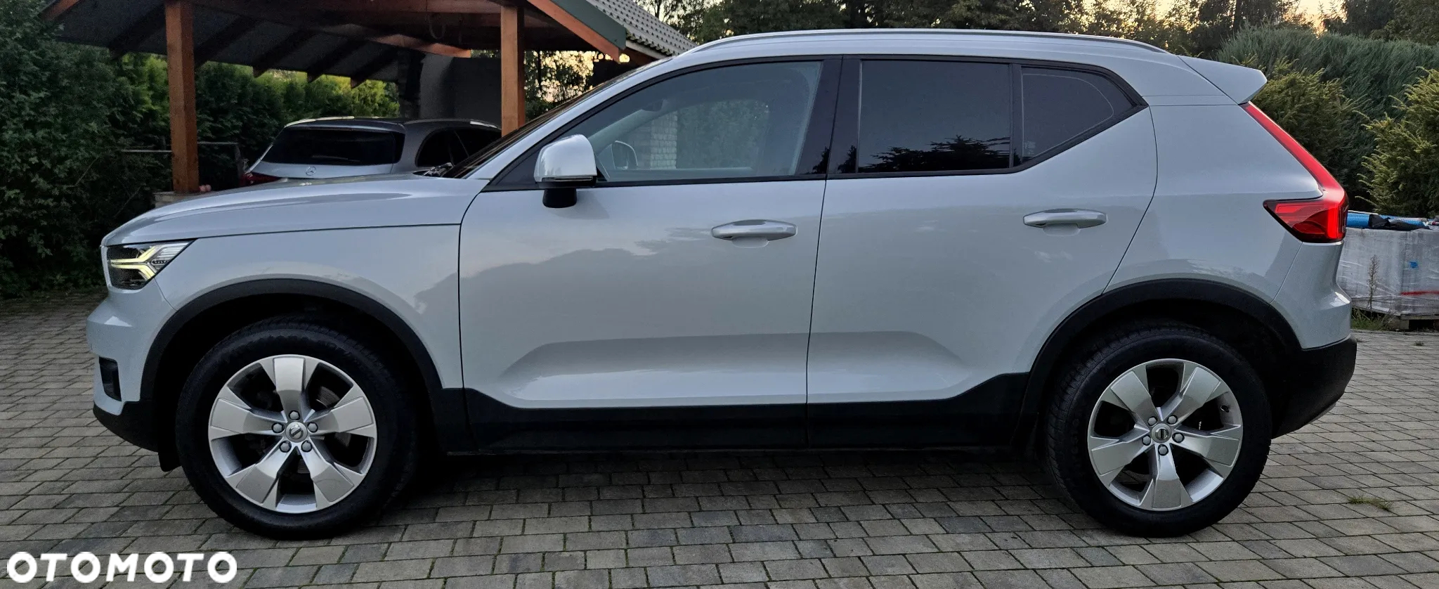 Volvo XC 40 D3 Momentum Pro - 22