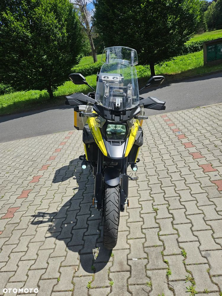 Suzuki V-STROM - 1