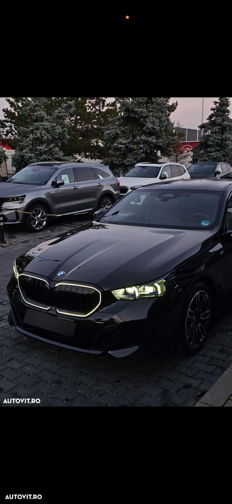 BMW Seria 5 520i Aut. - 2