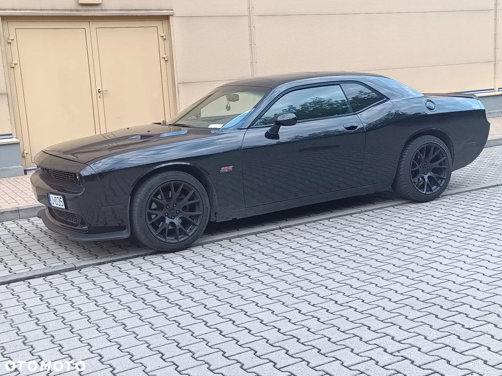 Dodge Challenger - 23